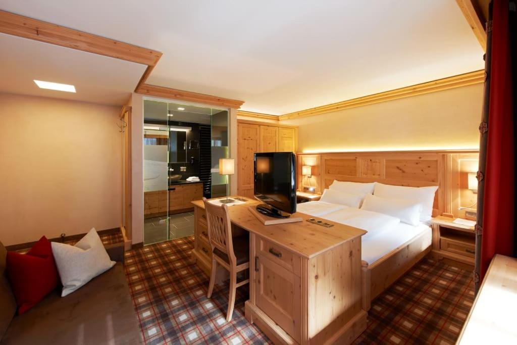 Sport- Und Genusshotel Silvretta Ischgl Bagian luar foto